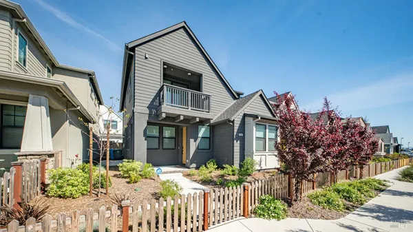 $760,000 | 1586 Waterside Lane, Rohnert Park, CA 94928