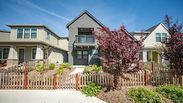 $760,000 | 1586 Waterside Lane, Rohnert Park, CA 94928