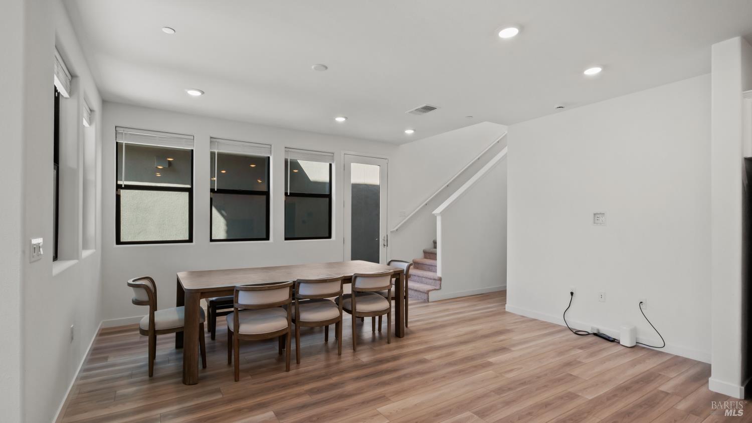 1586 Waterside Lane Rohnert Park, CA 94928 - Photo 6 of 39