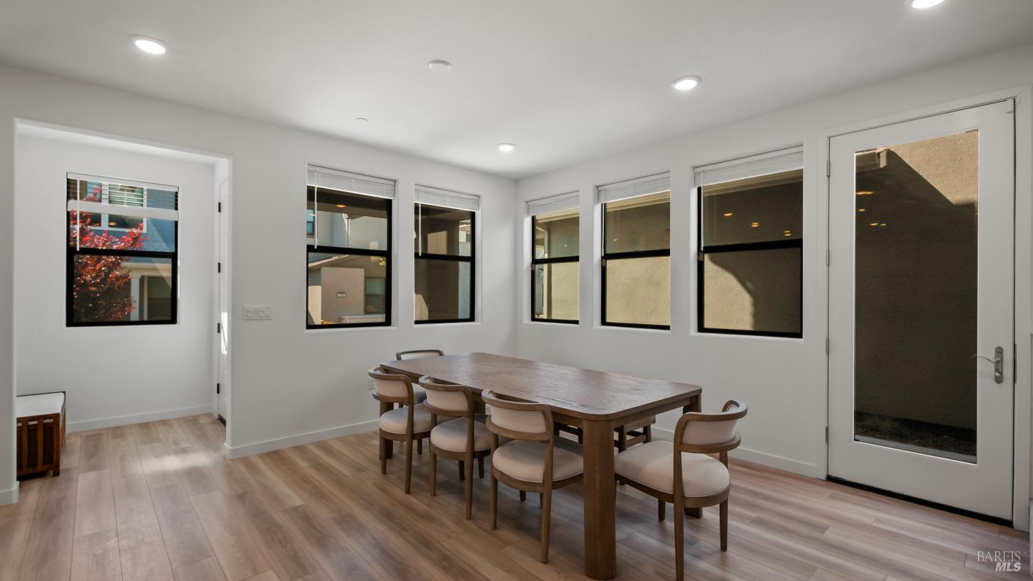 1586 Waterside Lane Rohnert Park, CA 94928 - Photo 7 of 39