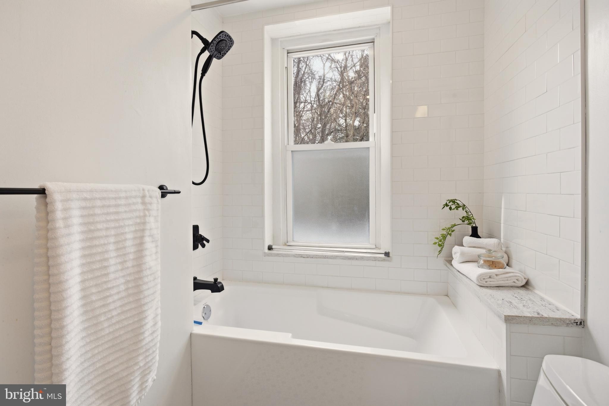 5824 Knox Street Philadelphia, PA 19144 - Photo 11 of 15