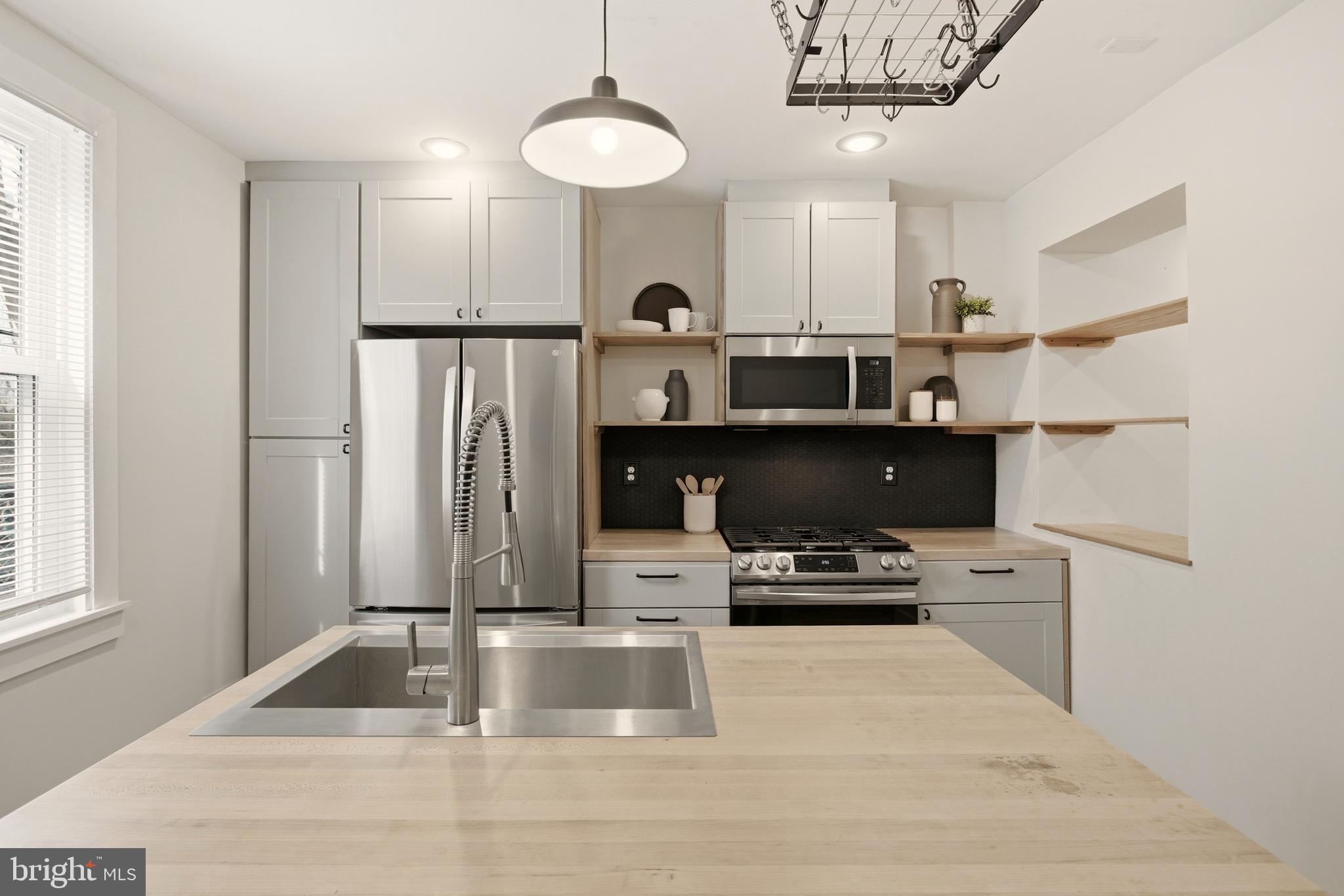 5824 Knox Street Philadelphia, PA 19144 - Photo 7 of 15