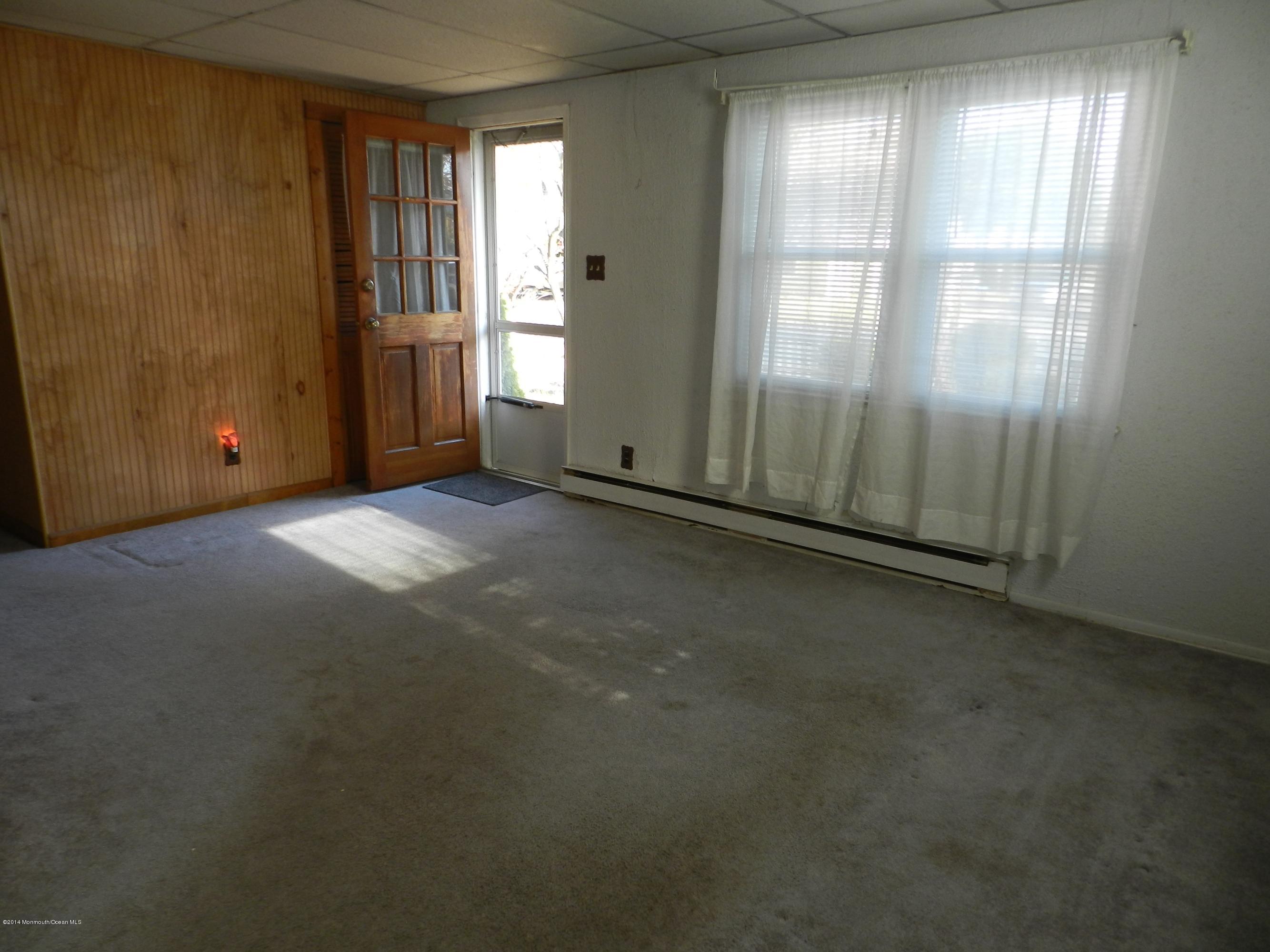 1403 Dorsett Dock Road Point Pleasant, NJ 08742 - Photo 3 of 18