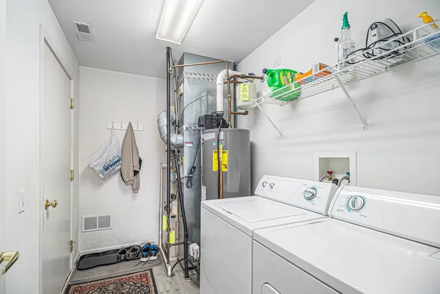 $299,999 | 14020 Moraine Hills Drive, Huntley, IL 60142