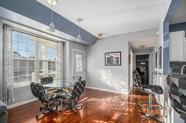 $299,999 | 14020 Moraine Hills Drive, Huntley, IL 60142