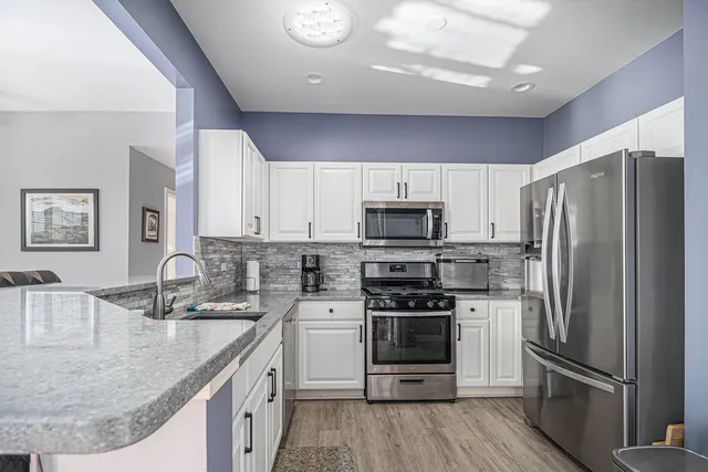 $299,999 | 14020 Moraine Hills Drive, Huntley, IL 60142