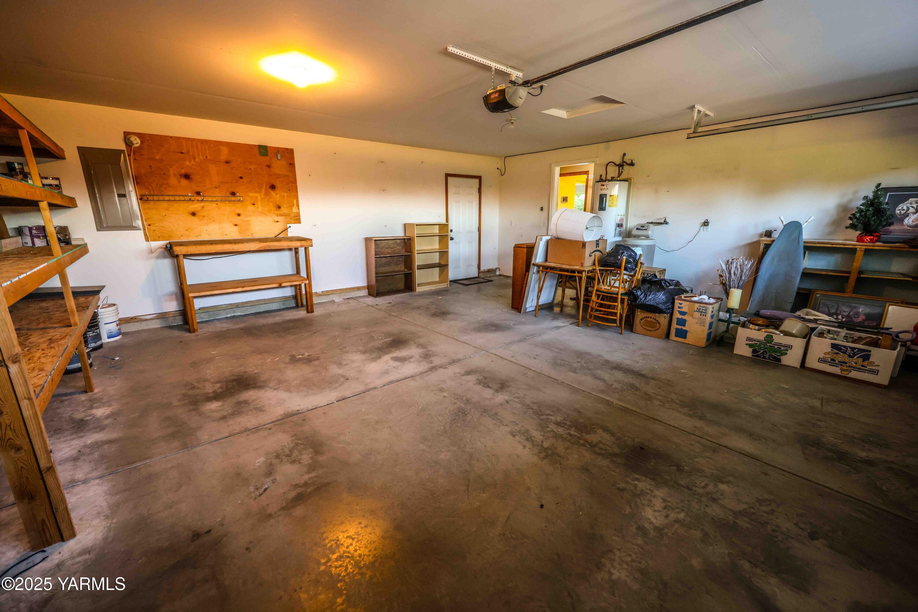 320 Westridge Road Selah, WA 98942 - Photo 53 of 53 a view of a room with gym equipment