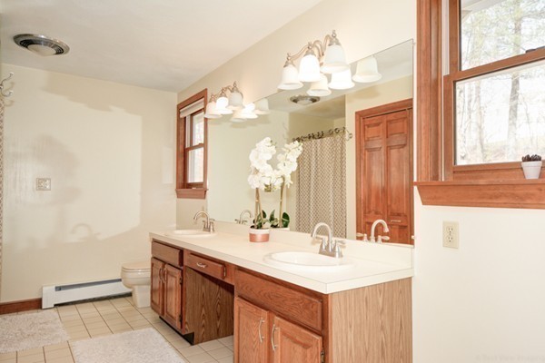 117 Barry Road Worcester, MA 01609 - Photo 20 of 27 Gallery Image 20