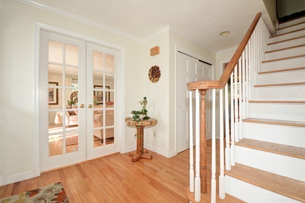 117 Barry Road Worcester, MA 01609 - Photo 2 of 27 Gallery Image 2