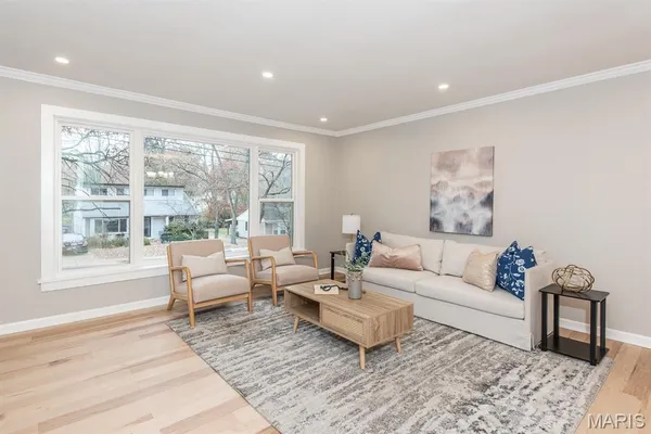 $270,000 | 804 Edgar Road, St. Louis, MO 63119