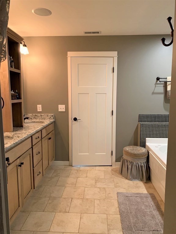 244 Gates Pond Road Berlin, MA 01503 - Photo 19 of 42