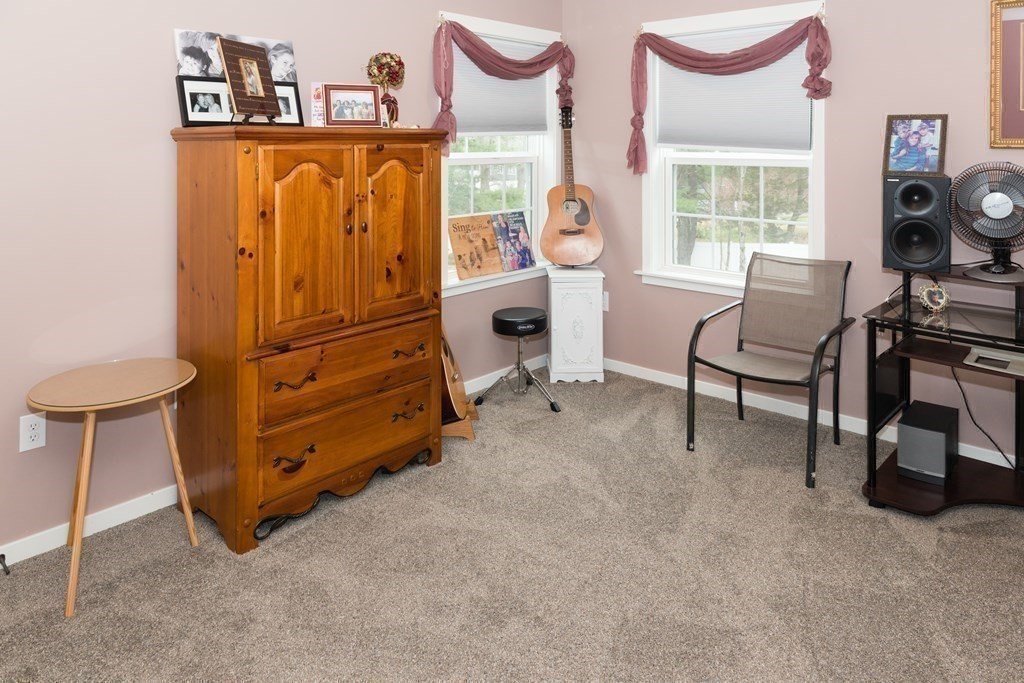 244 Gates Pond Road Berlin, MA 01503 - Photo 28 of 42