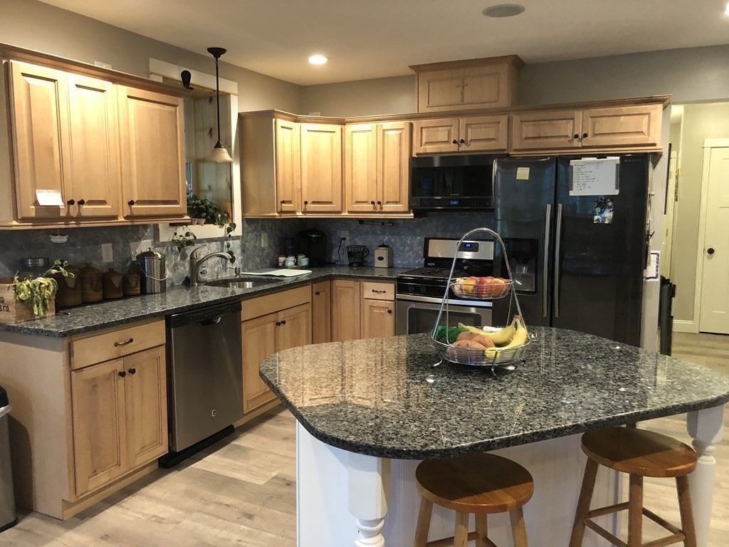 244 Gates Pond Road Berlin, MA 01503 - Photo 35 of 42