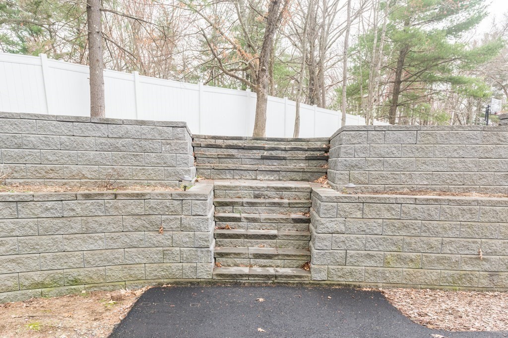 244 Gates Pond Road Berlin, MA 01503 - Photo 39 of 42