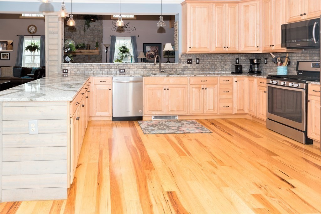 244 Gates Pond Road Berlin, MA 01503 - Photo 6 of 42