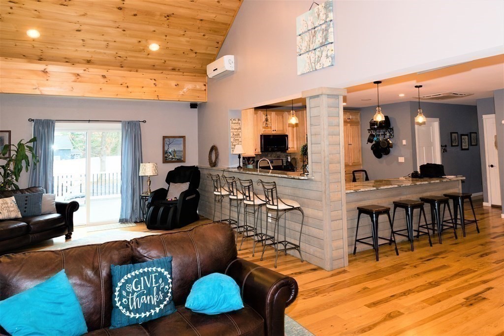 244 Gates Pond Road Berlin, MA 01503 - Photo 10 of 42