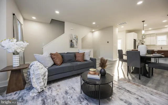 $310,000 | 3326 North Market Street, Wilmington, DE 19802