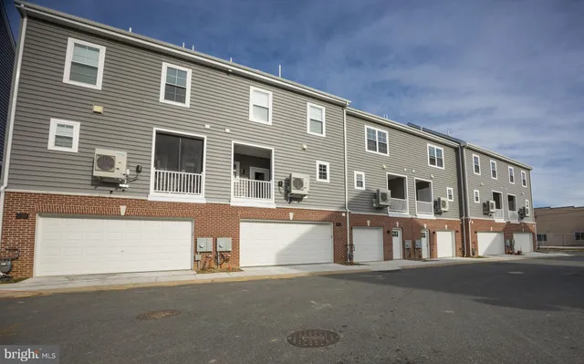 $310,000 | 3326 North Market Street, Wilmington, DE 19802