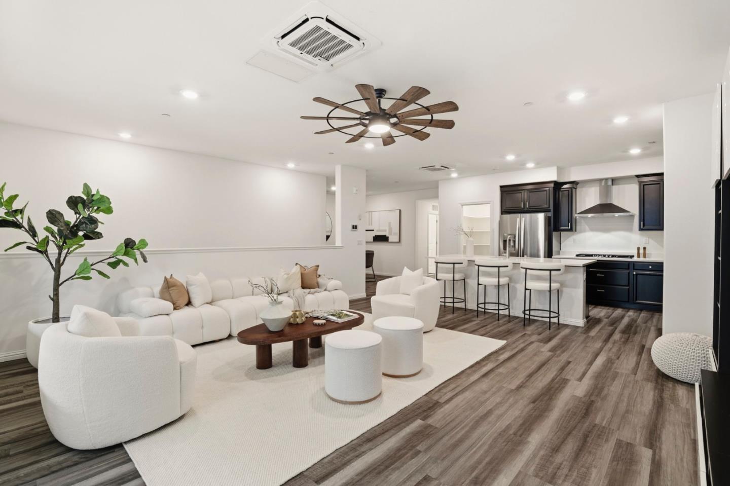 6816 Vector Court San Jose, CA 95119 - Photo 4 of 53