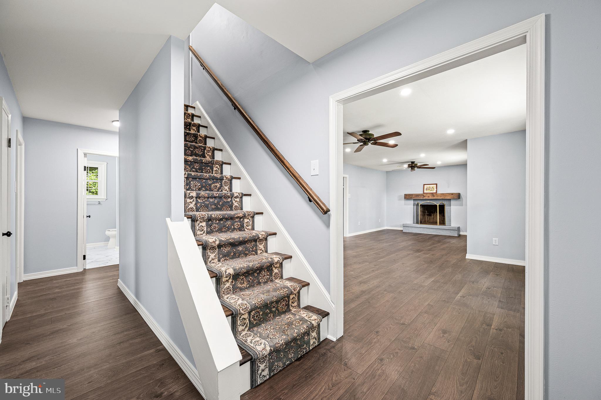 1199 Glenside Road Downingtown, PA 19335 - Photo 4 of 47 Entry