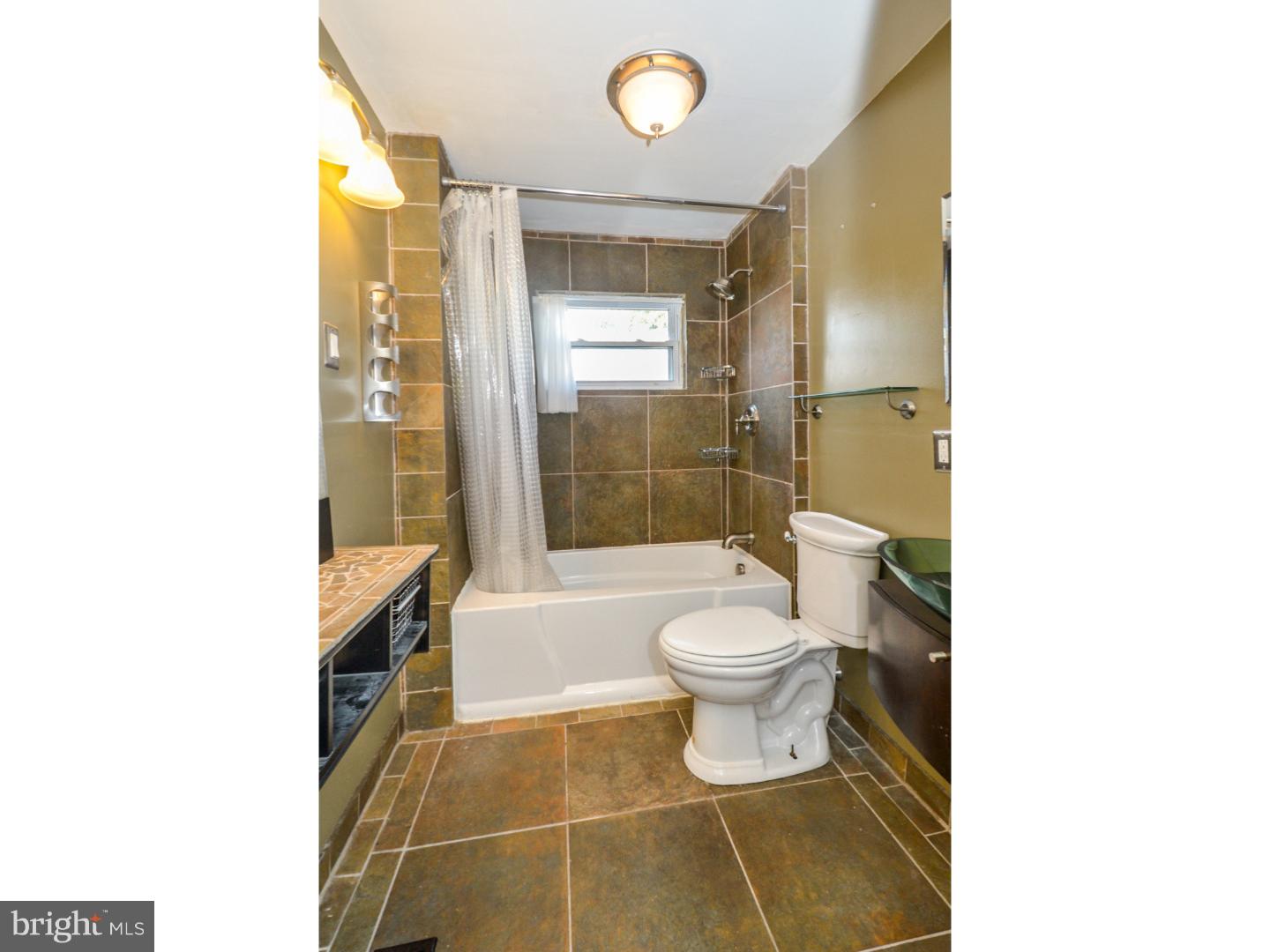 411 Church Road Jenkintown, PA 19046 - Photo 17 of 24 Bathroom