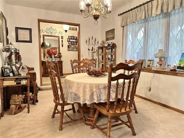 $329,900 | 904 Lake Manor Drive, Trenton, MO 64683