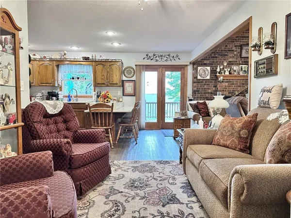 $315,000 | 904 Lake Manor Drive, Trenton, MO 64683