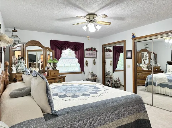 $315,000 | 904 Lake Manor Drive, Trenton, MO 64683