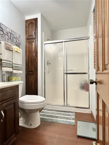 $329,900 | 904 Lake Manor Drive, Trenton, MO 64683