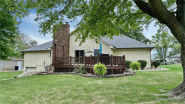 $329,900 | 904 Lake Manor Drive, Trenton, MO 64683