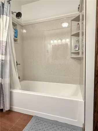 $315,000 | 904 Lake Manor Drive, Trenton, MO 64683