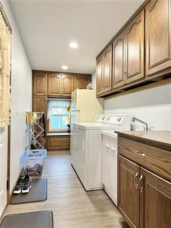 $315,000 | 904 Lake Manor Drive, Trenton, MO 64683