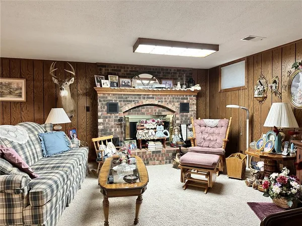 $315,000 | 904 Lake Manor Drive, Trenton, MO 64683