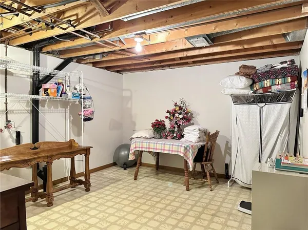 $315,000 | 904 Lake Manor Drive, Trenton, MO 64683