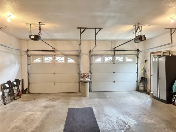 $315,000 | 904 Lake Manor Drive, Trenton, MO 64683