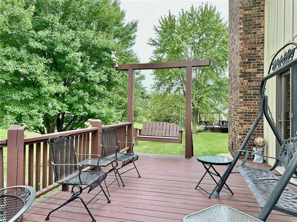 $315,000 | 904 Lake Manor Drive, Trenton, MO 64683