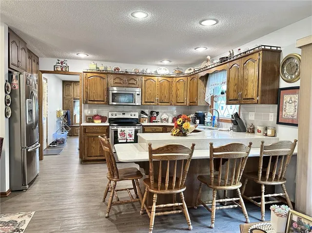 $329,900 | 904 Lake Manor Drive, Trenton, MO 64683