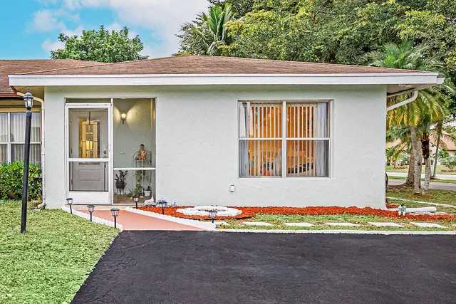 $2,500 | 7650 Meed Circle, Lake Worth, FL 33467