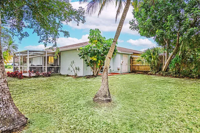 $2,500 | 7650 Meed Circle, Lake Worth, FL 33467