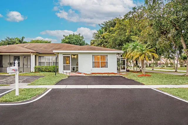 $2,500 | 7650 Meed Circle, Lake Worth, FL 33467