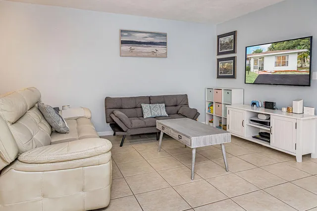 $2,500 | 7650 Meed Circle, Lake Worth, FL 33467