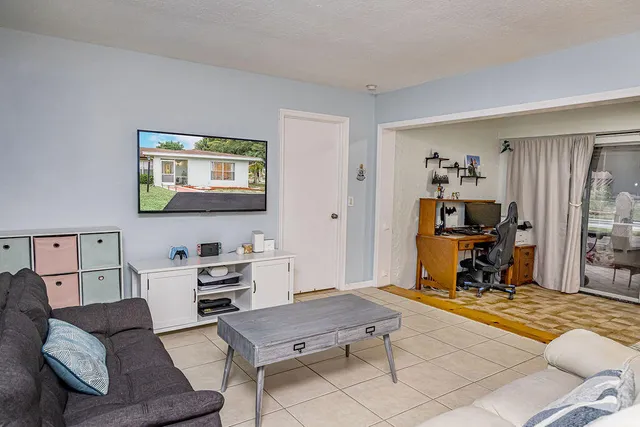 $2,500 | 7650 Meed Circle, Lake Worth, FL 33467