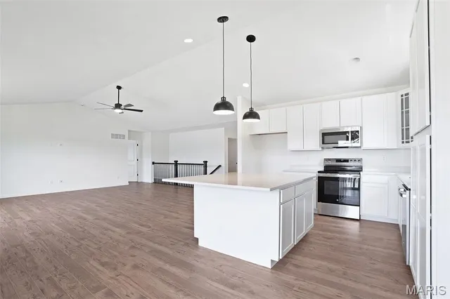 $459,373 | 549 Evening Primrose Drive, Wentzville, MO 63385