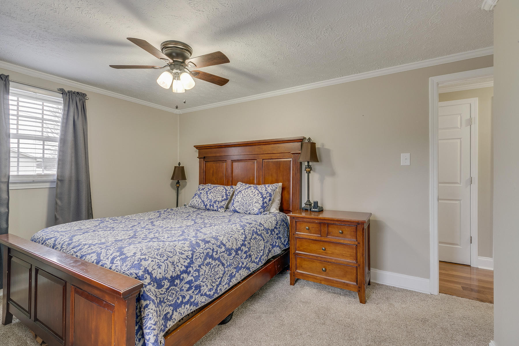 352 Rutledge Street Bristol, TN 37620 - Photo 15 of 28 015