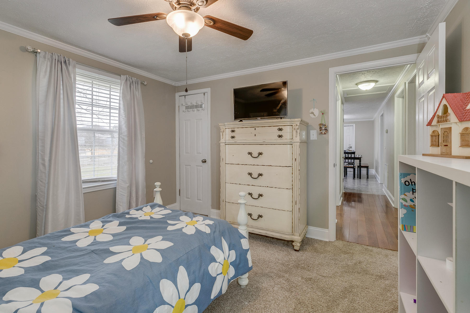 352 Rutledge Street Bristol, TN 37620 - Photo 19 of 28 019