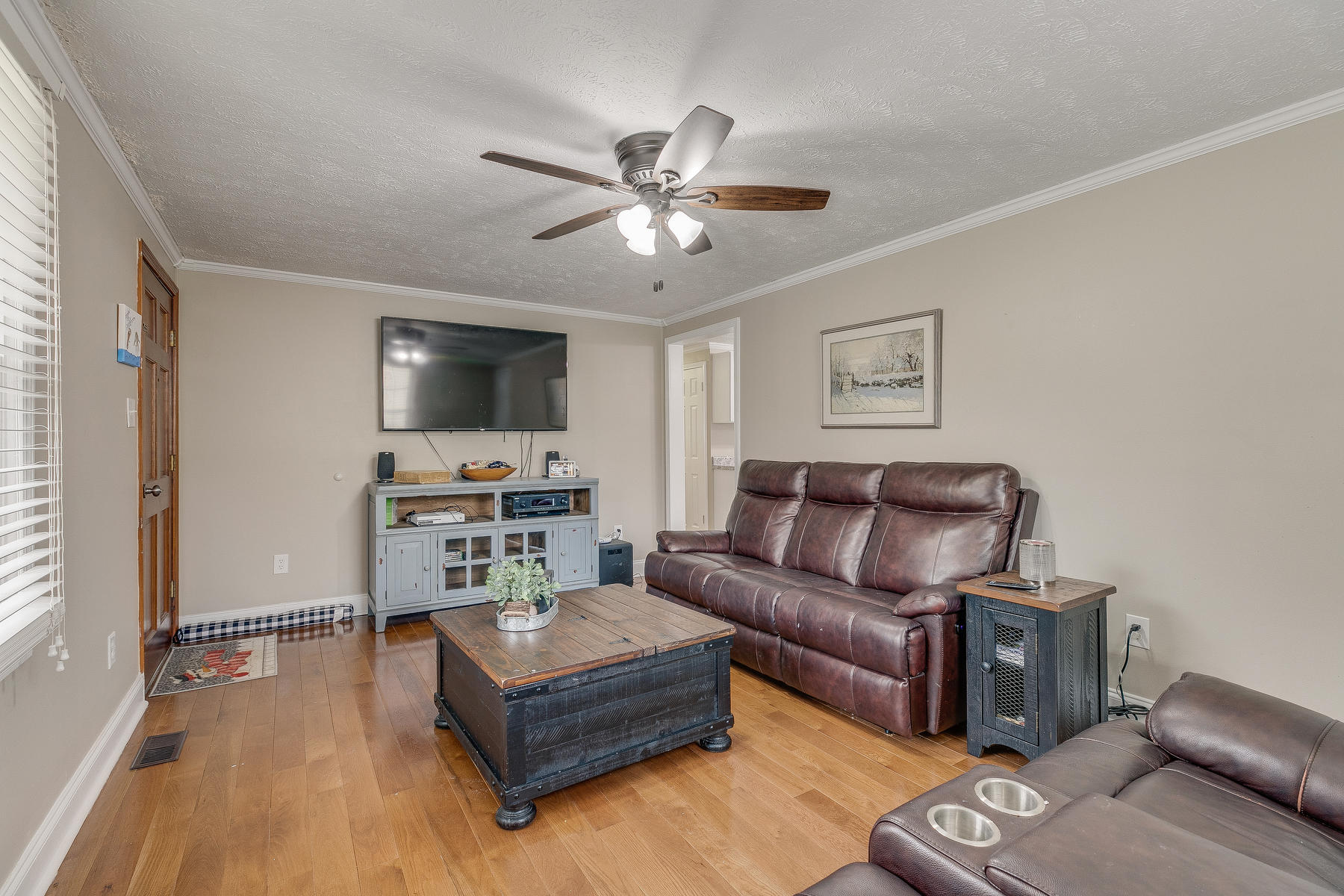 352 Rutledge Street Bristol, TN 37620 - Photo 8 of 28 008 (3)