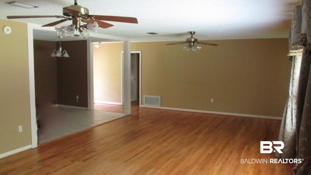 12475 Mary Ann Bch Road Fairhope, AL 36532 - Photo 4 of 8