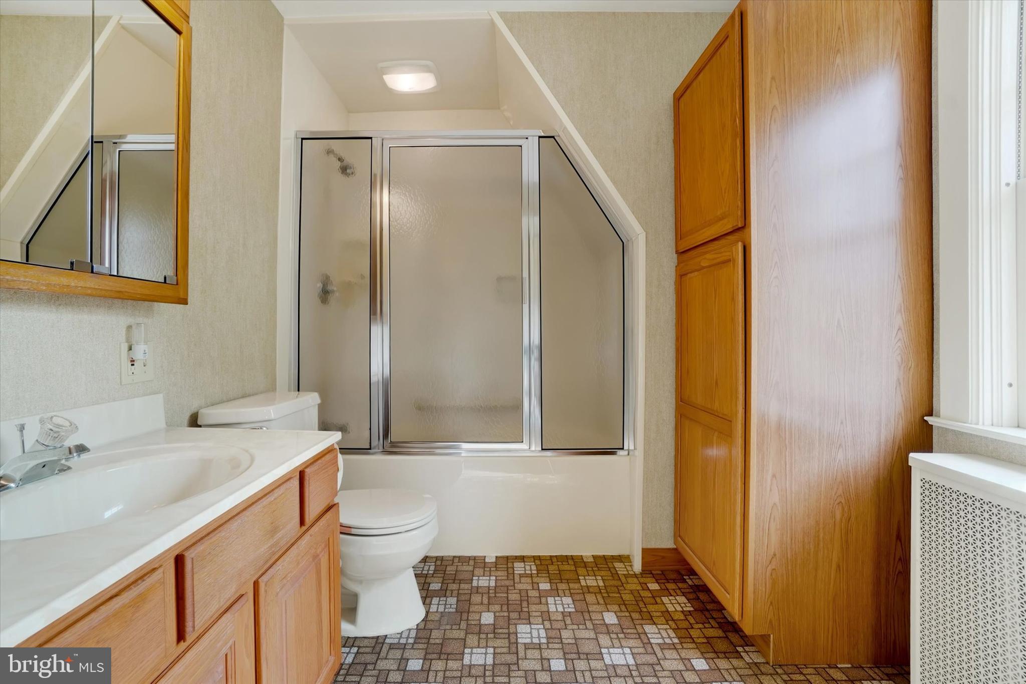 132 Springdale Road York, PA 17403 - Photo 17 of 26 Gallery Image 17