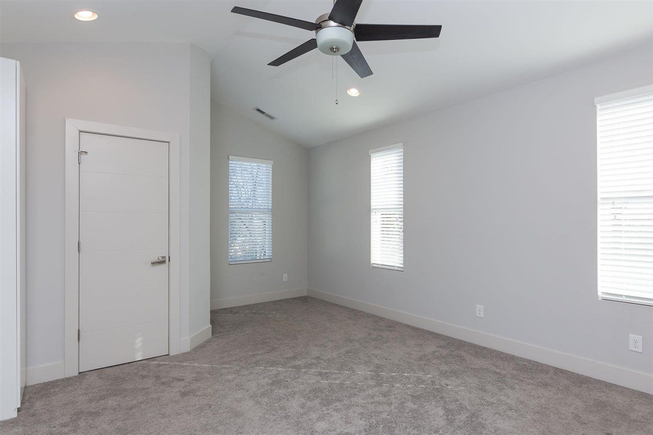 121 Camden Street Raleigh, NC 27601 - Photo 10 of 20 Photo 10