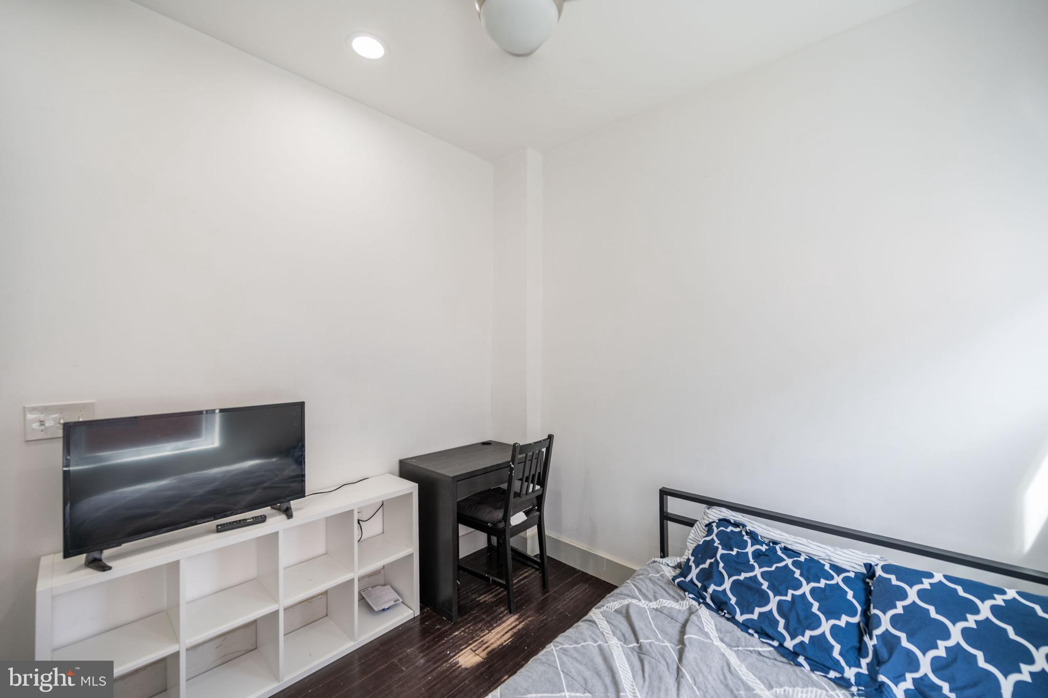 1770 Waterloo Street Philadelphia, PA 19122 - Photo 15 of 27
